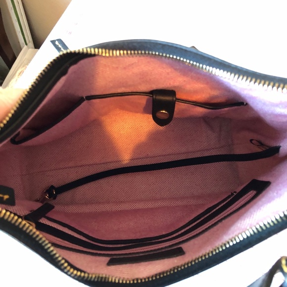 Dooney & Bourke Black Crocodile embossed leather hobo purse - Picture 3 of 5